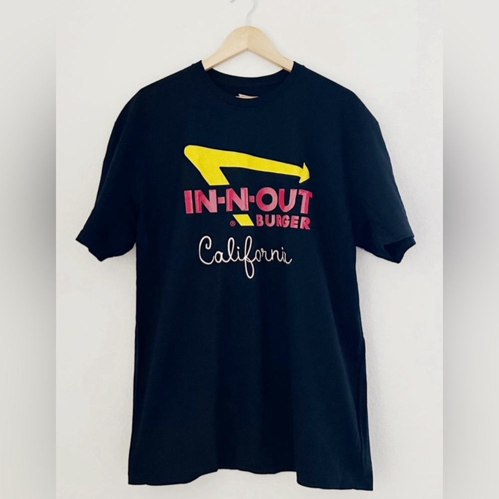 IN-N-OUT Burger California Graphic Tee